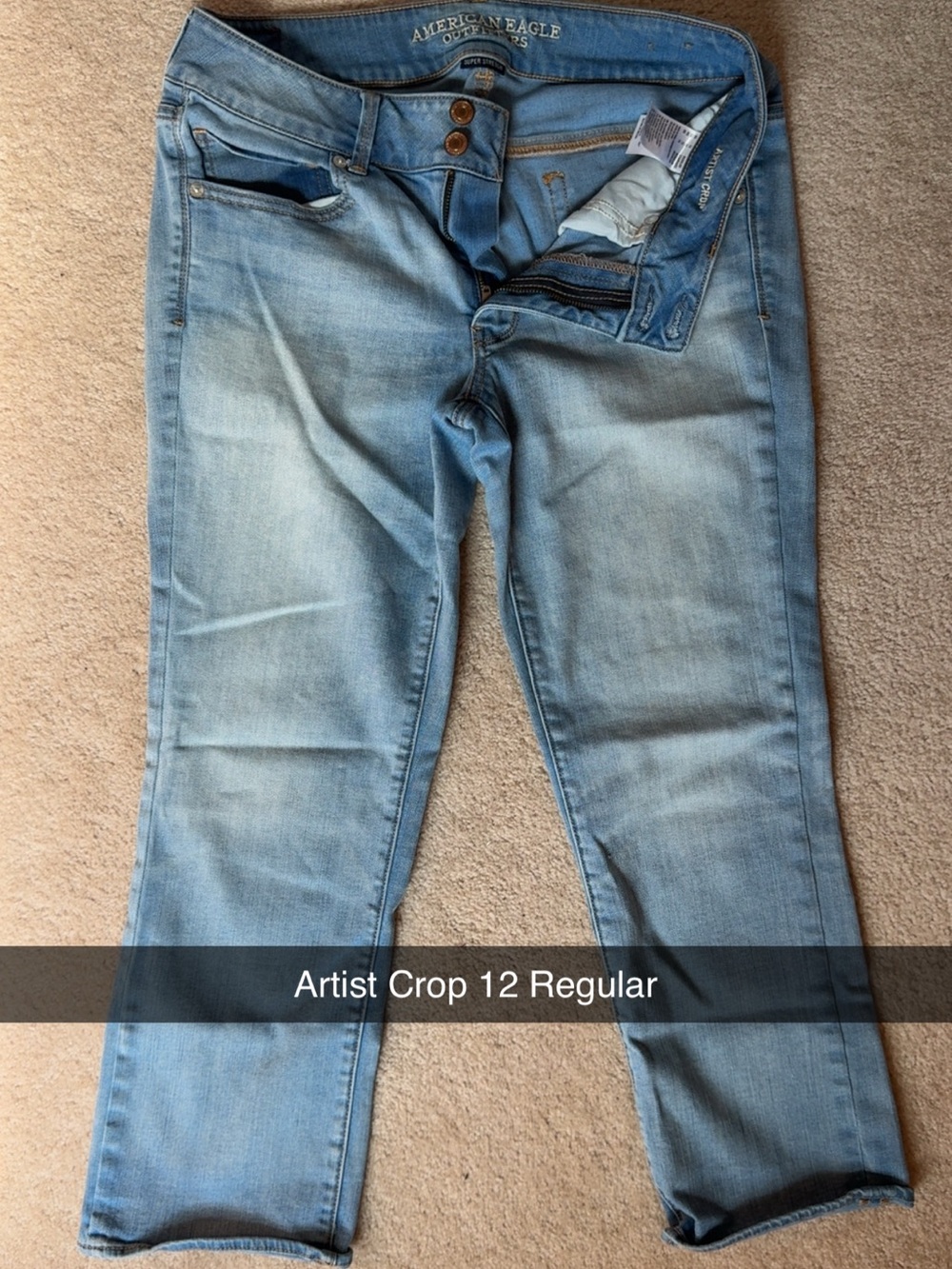 American Eagle Outfitters Light Blue Cropped Jeans